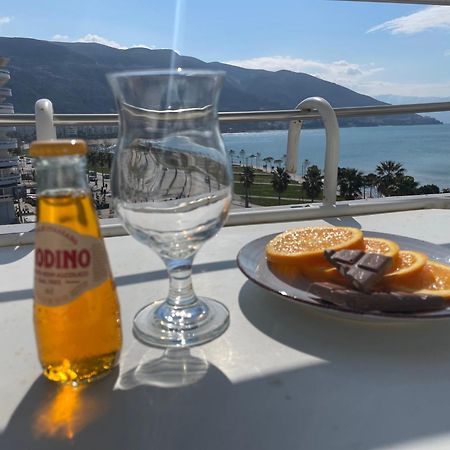 Sea View Apartment Vlore Luaran gambar
