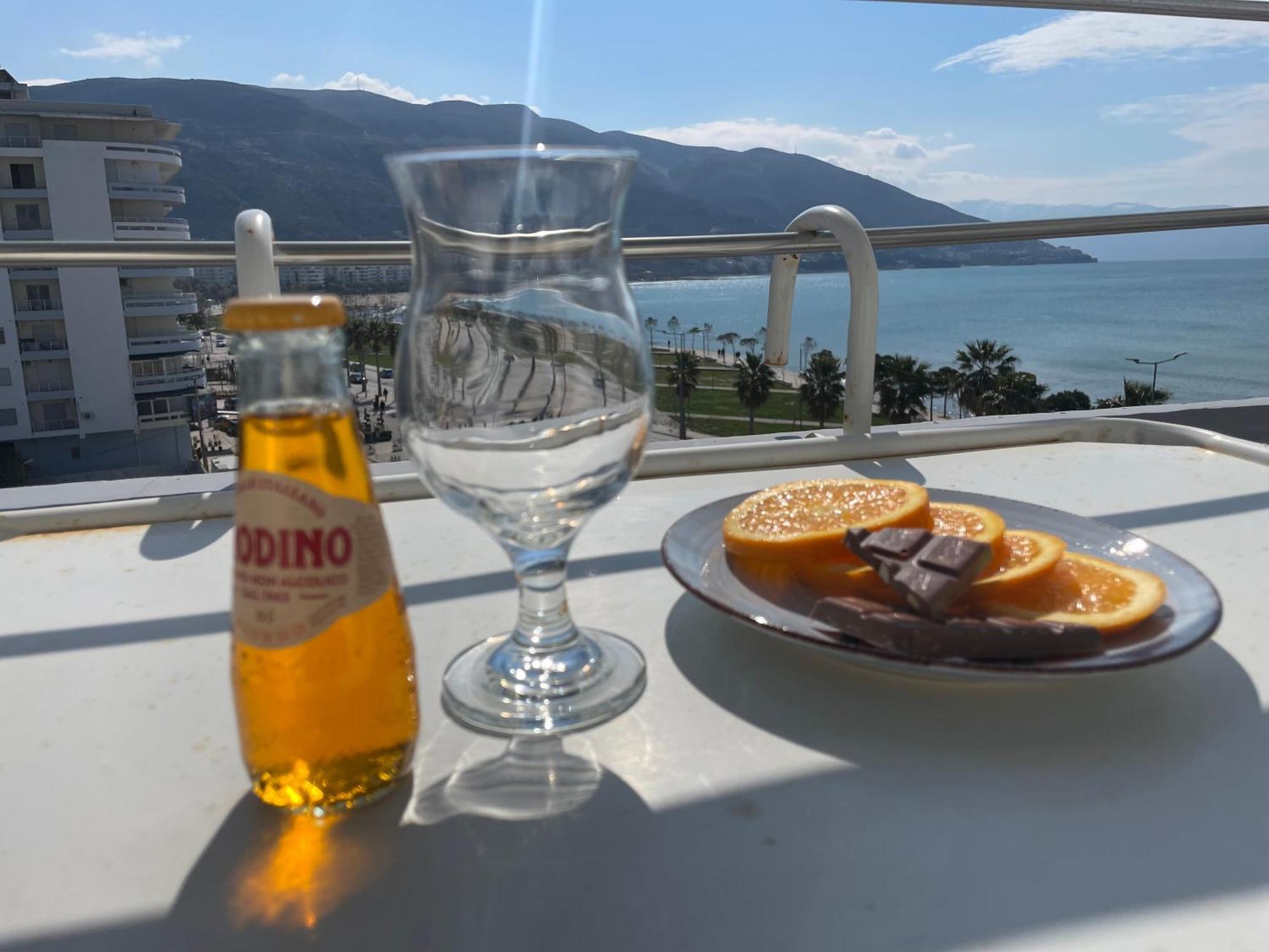 Sea View Apartment Vlore Luaran gambar