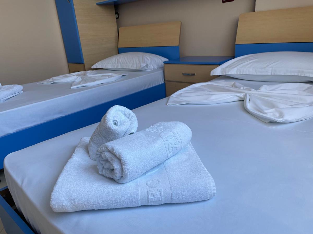 Sea View Apartment Vlore Luaran gambar