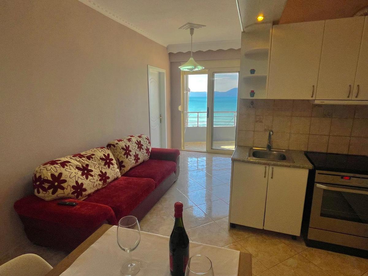 Sea View Apartment Vlore Luaran gambar