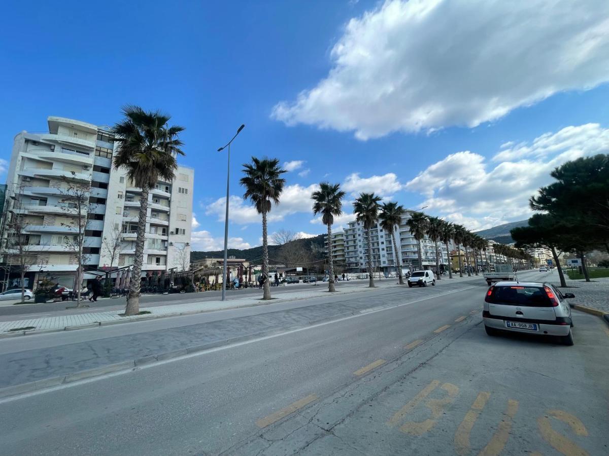 Sea View Apartment Vlore Luaran gambar